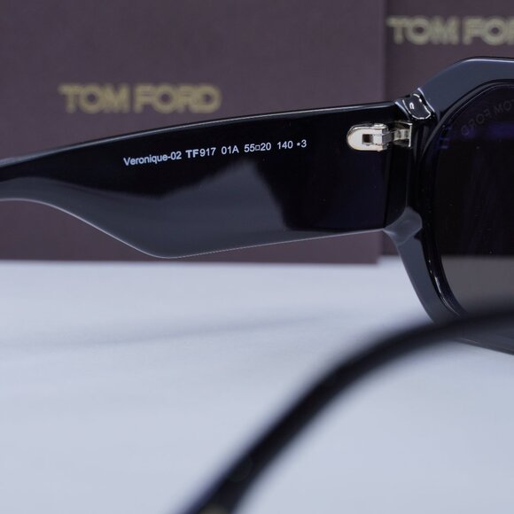 Tom Ford Veronique-02 FT0917 01A Black Rectangle Sunglasses